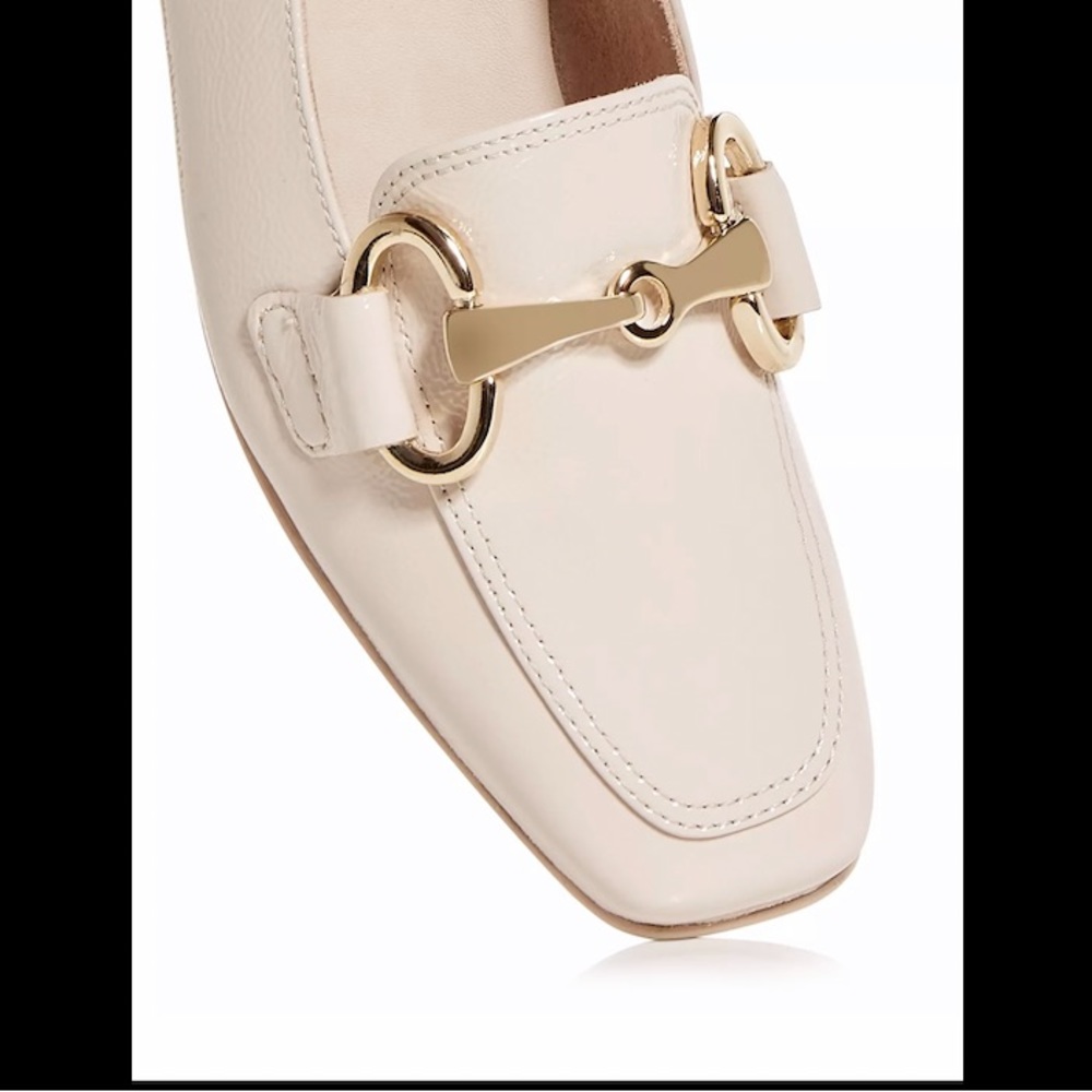 Paul Green
Women's Apron Toe Loafers. Lil Lux Flat
Brand New